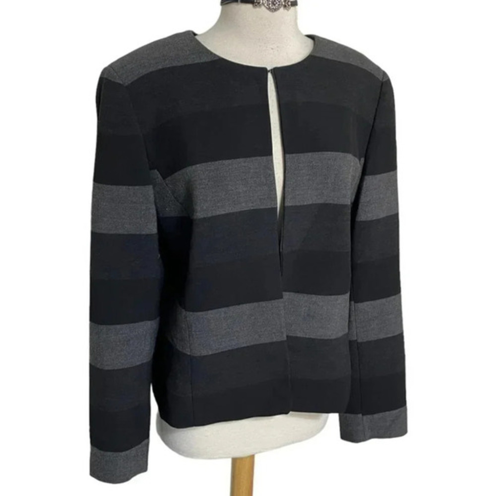 Tahari Arthur S. Levine Jacket 14 Black Gray Striped Hook Eye Career Blazer